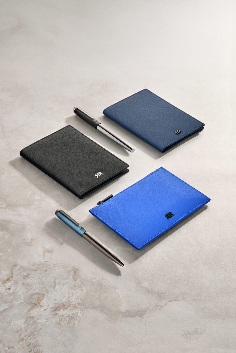 Notebooks and writing instruments in blue, black and grey — Cerruti 1881